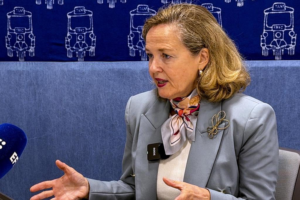 Calviño afirma que «es una semana crucial» para que fluya dinero internacional a Ucrania