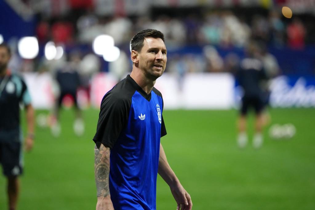 Más de 16.000 personas en la cola virtual para asistir el acto con Leo Messi en Oviedo