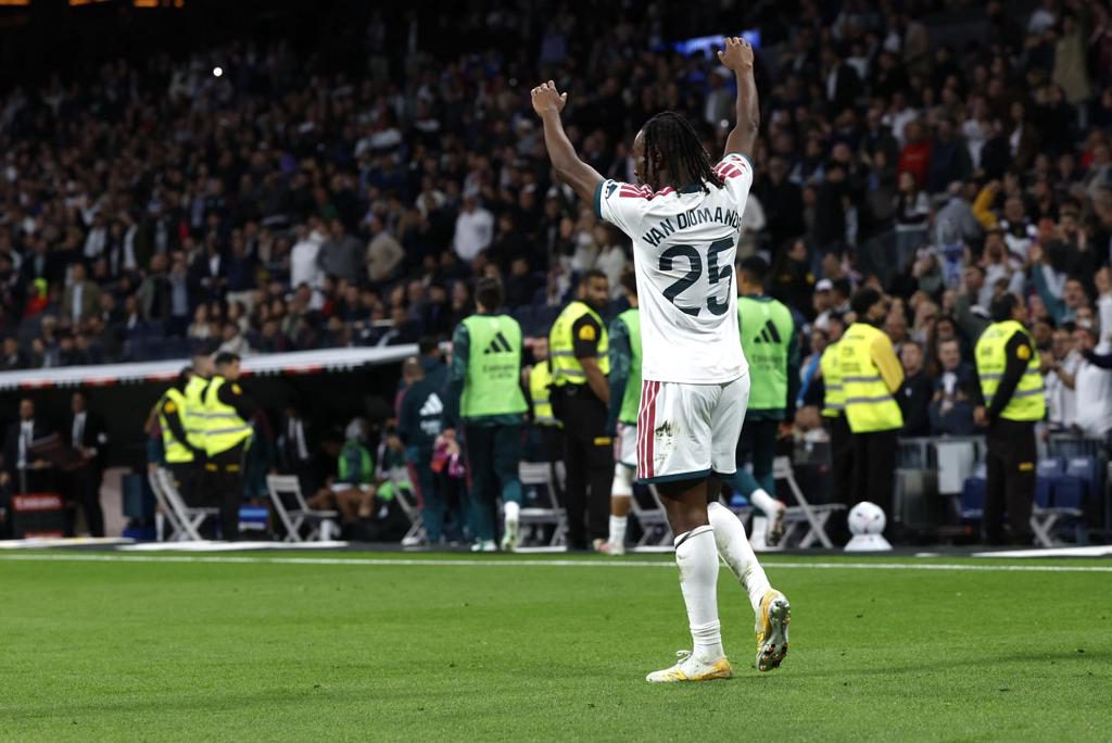 Diomande aprovecha el castigo de Vinícius