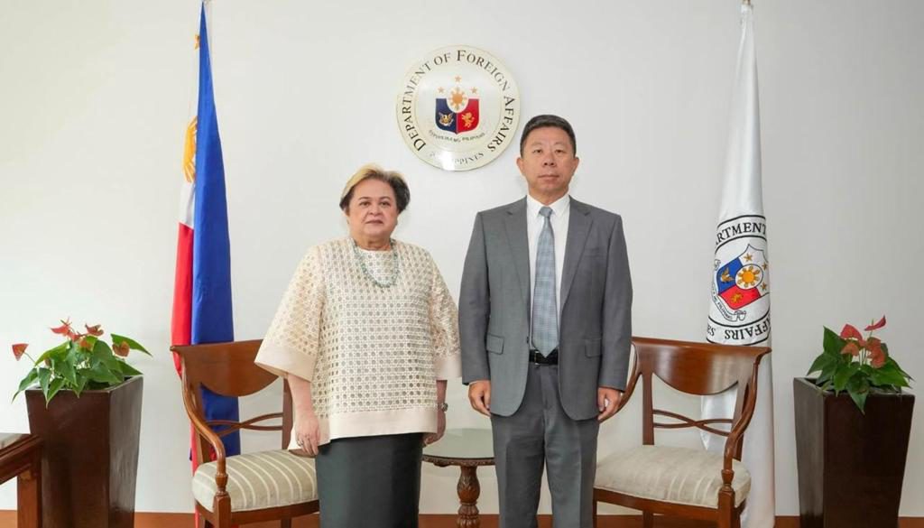 Filipinas convoca al embajador de China por «amenazar con el uso de la fuerza»