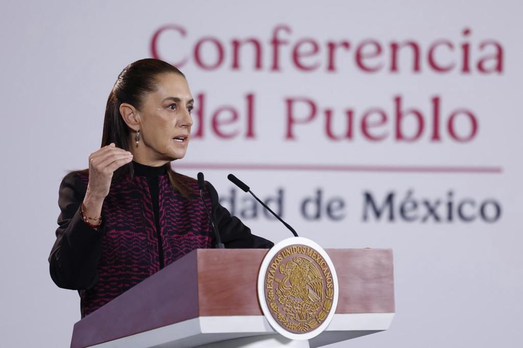 Sheinbaum descarta salida del director del Seguro Social mexicano tras conflicto salarial