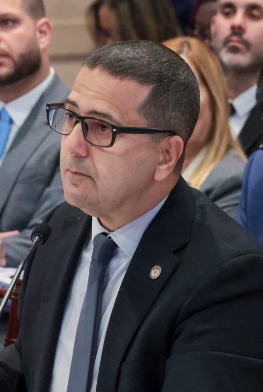 Exsecretario de Corrección asegura querellas desestimadas lo mantienen marcado y sin empleo