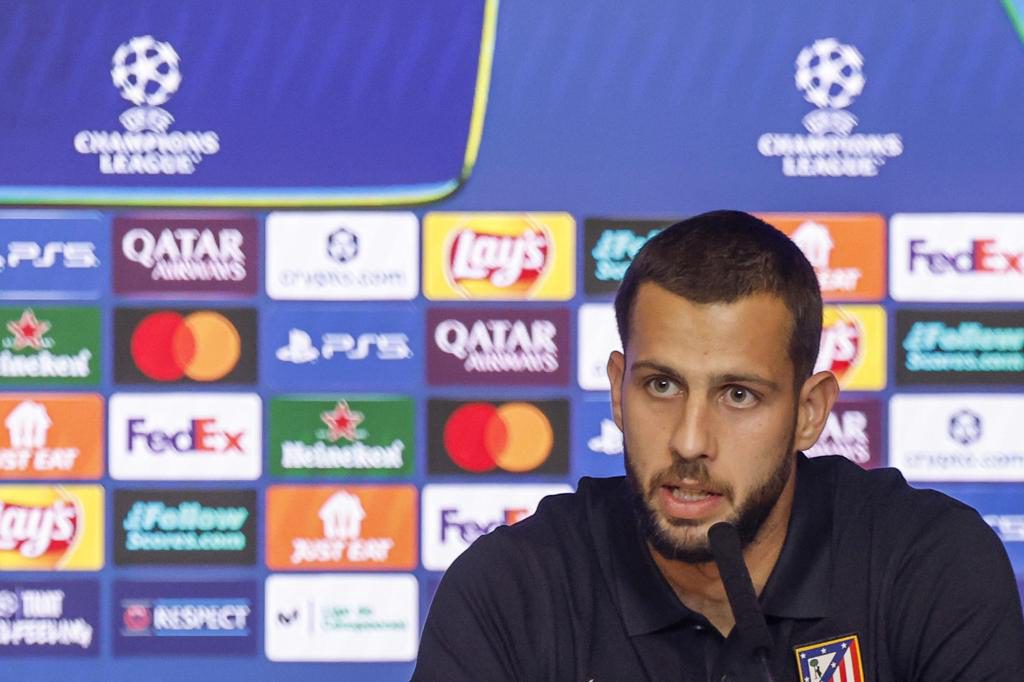 Hancko: “El equipo es más fuerte en defensa”