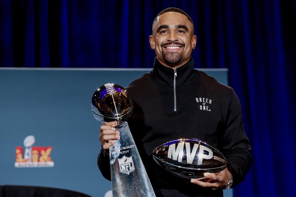 Jalen Hurts se perderá el resto de temporada tras persentar coágulos de sangre en pulmones