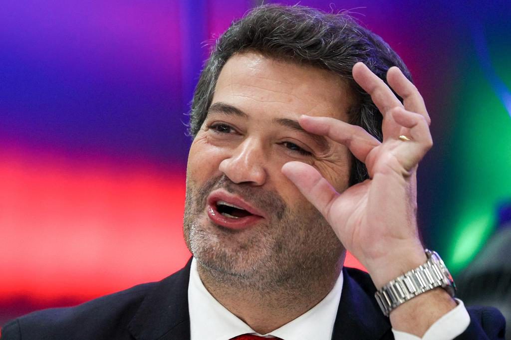 El opositor André Ventura culpa a los inmigrantes de la crisis en la vivienda y avala el desalojo de acampadas