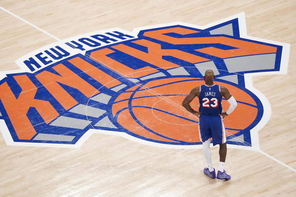 100-106. LeBron James y los 76ers aguan la fiesta de los Knicks