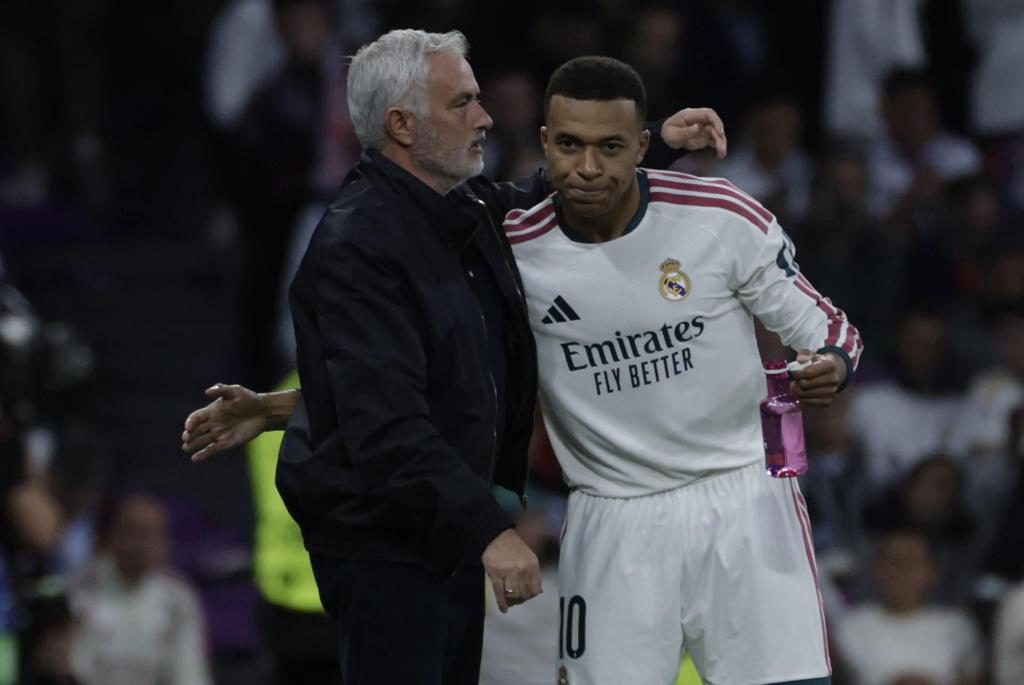 Jose Mourinho, sobre el Barcelona: «Estamos perdiendo 24 horas de reposo»