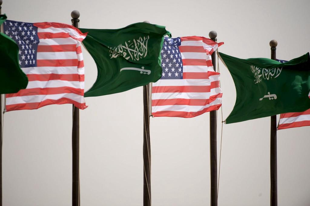 EE.UU. retira a personal diplomático no esencial de Arabia Saudí por escalada de ataques