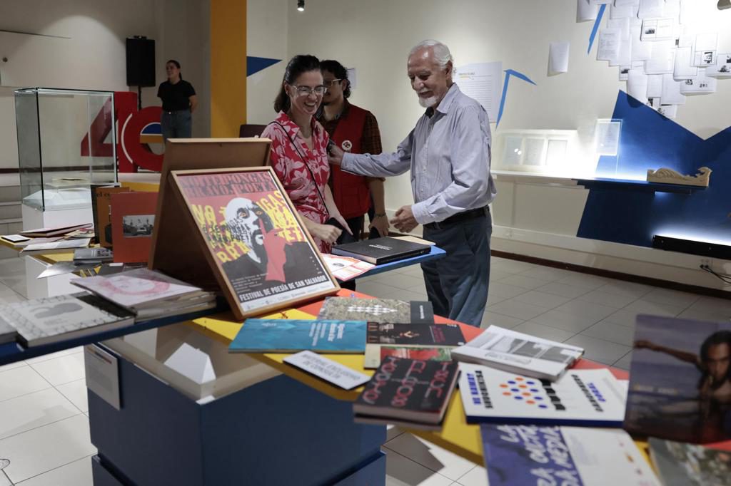 La historia de cooperación entre España y El Salvador es recorrida en muestra fotográfica