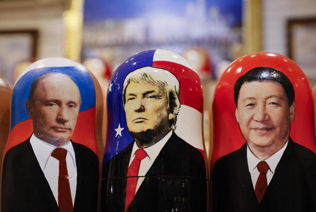 China evita confirmar una posible reunión tripartita entre Putin, Trump y Xi