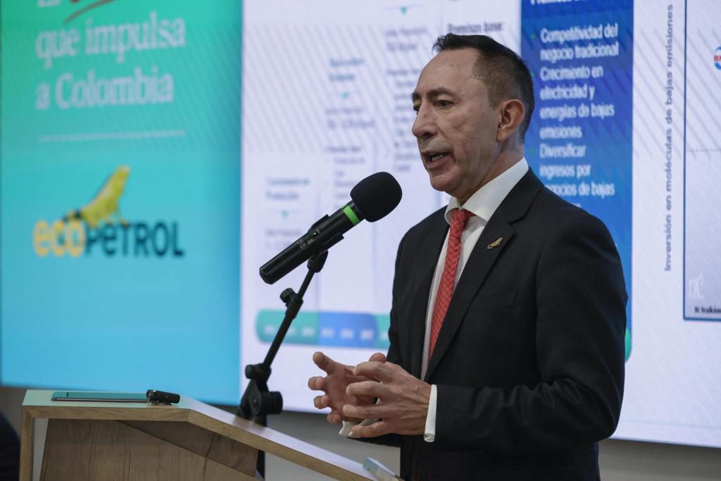 EE.UU. restringe el visado a siete colombianos, incluido el expresidente de Ecopetrol