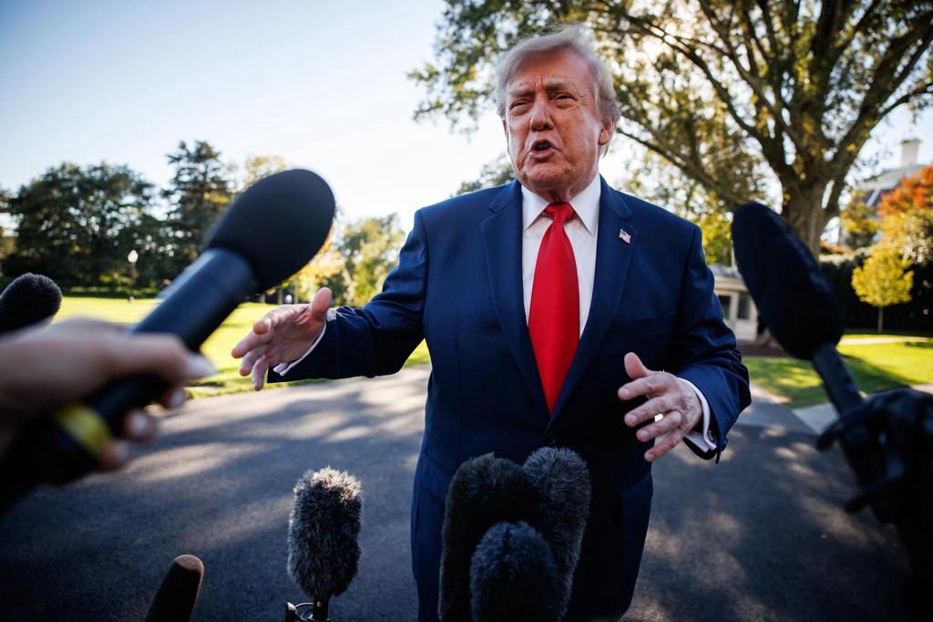 Jueza cita a Trump a declarar el 11 de diciembre en el caso de difamación contra la BBC