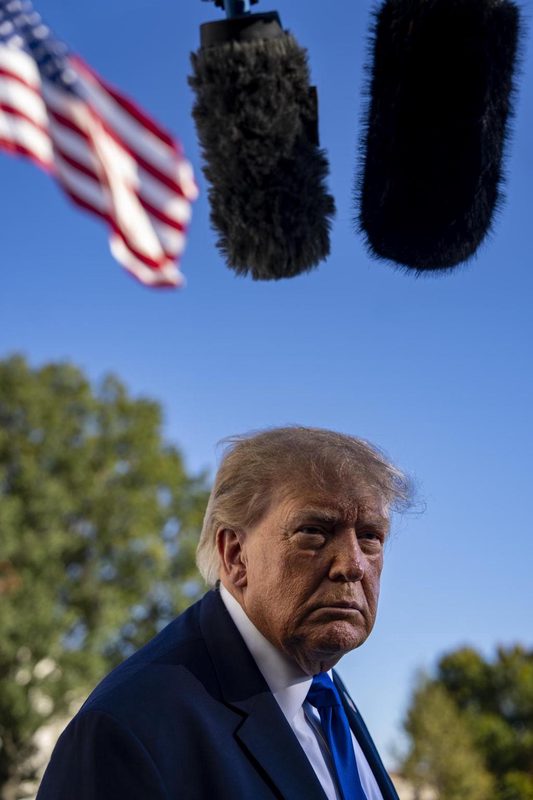 Seguidores de Trump piden a gritos encarcelar a congresista demócrata de origen somalí