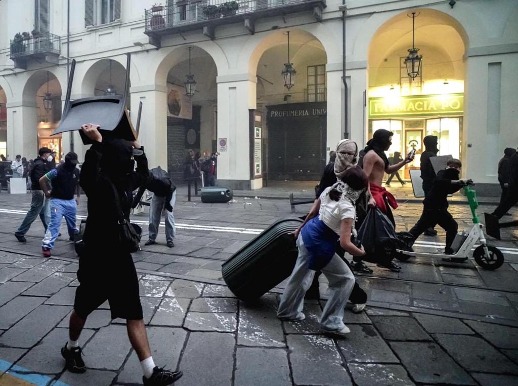 Italia refuerza la vigilancia ante las manifestaciones convocadas el sábado en redes sociales