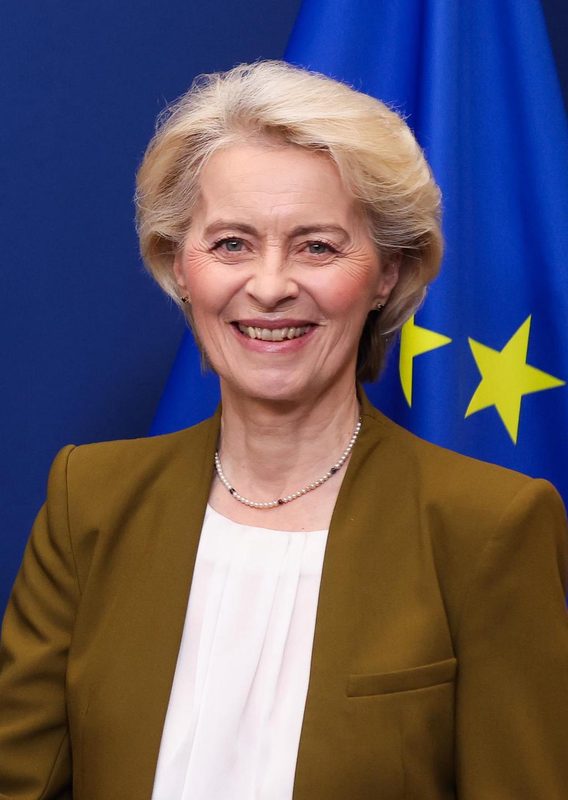 Von der Leyen, «profundamente alarmada» con la nueva escalada rusa en el Mar Negro