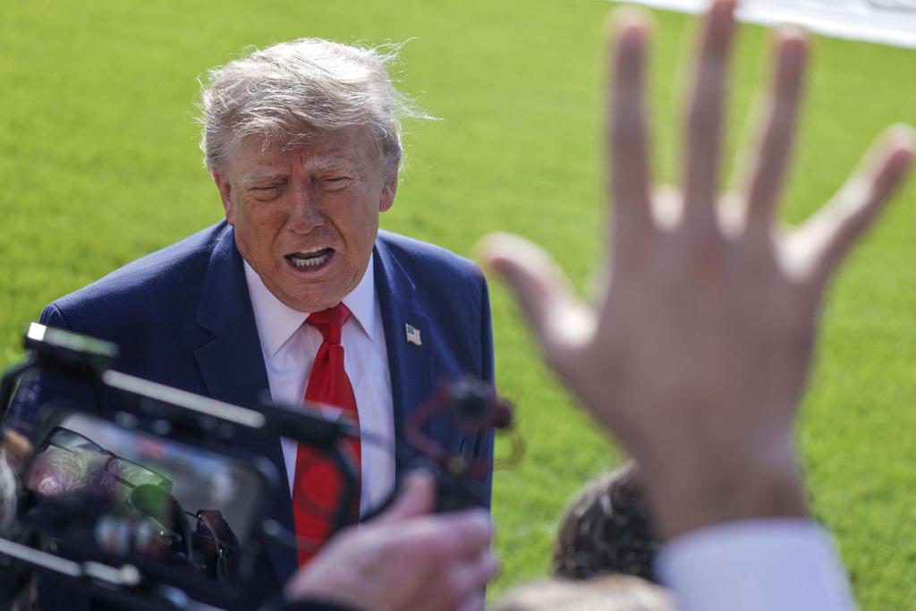 Trump vuelve a insultar a una periodista: «Eres una horrible reporterilla»