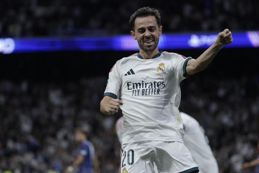 El Barcelona sale con el once esperado y Bernardo Silva es la novedad en el Real Madrid