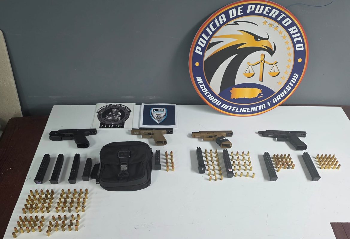 Operativo en San Juan culmina con multas de $43, 500 y el hallazgo de cuatro armas de fuego