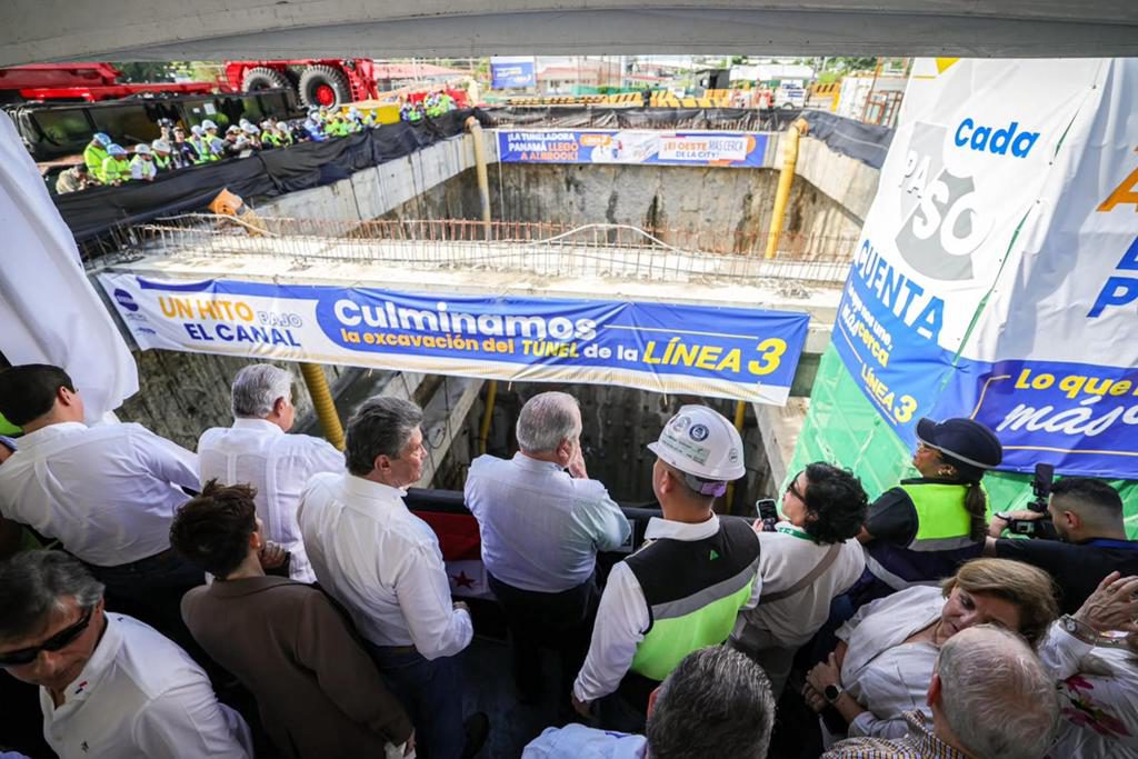 Panamá culmina la excavación del primer túnel bajo el Canal para una nueva línea del metro