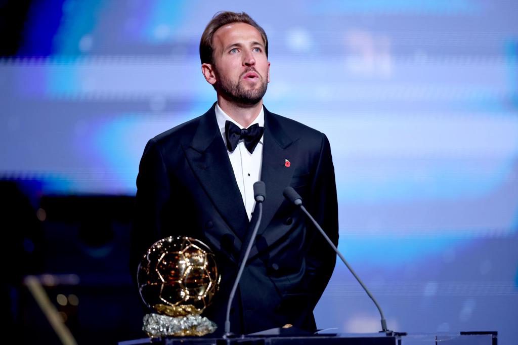 Kane se corona con el Balón de Oro