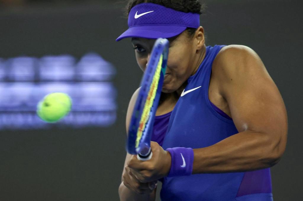 Naomi Osaka vuelve a Tokio, vence y homenajea a Japón con un diseño de Hana Yagi