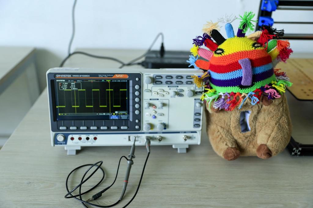 Capibot, un «robot capibara» desarrollado en Ecuador para apoyar a niños con autismo