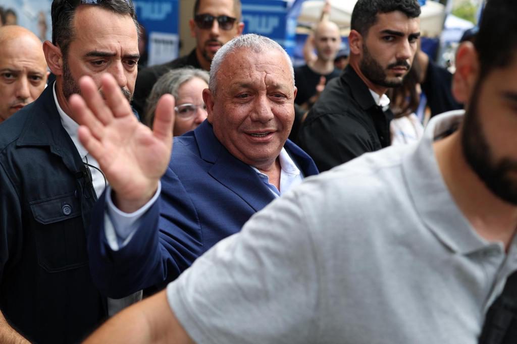 Eisenkot dice que «hará «todo lo posible» para formar un gobierno sin Netanyahu