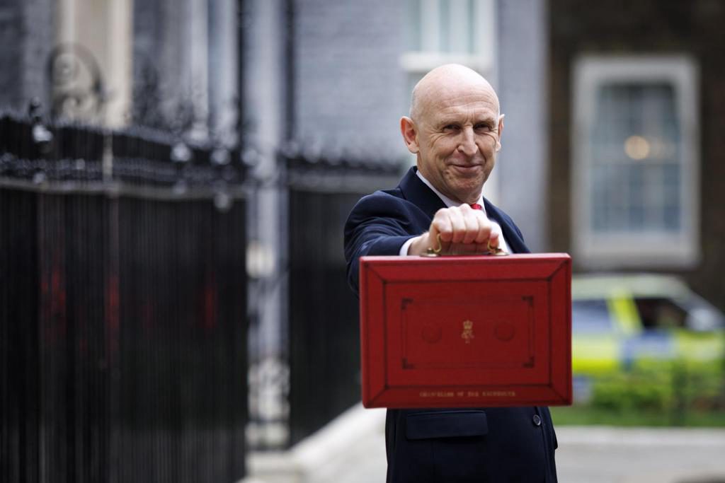 El Gobierno británico estima que el crecimiento económico será este año del 1,2 %