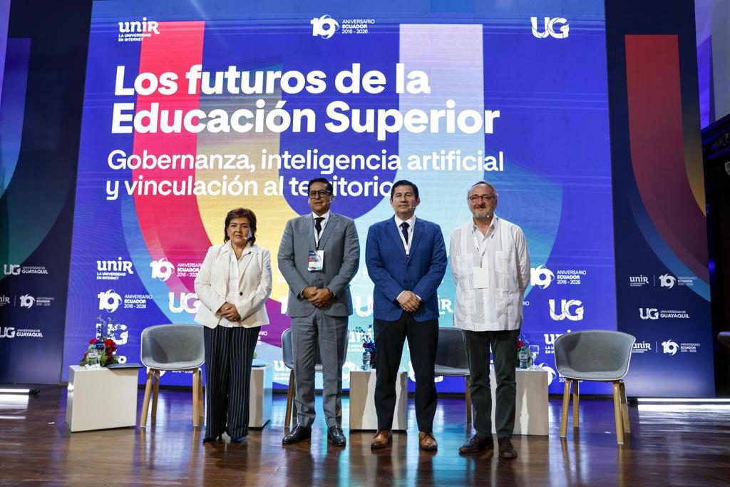 El futuro de universidades pasa por autonomía, IA y vínculo con sociedad, apuntan expertos