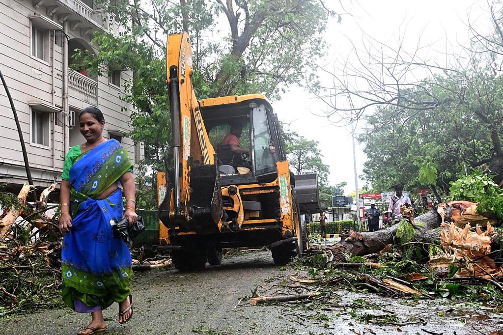 El ciclón Arnab deja al menos 5 muertos tras su paso por la costa este de la India