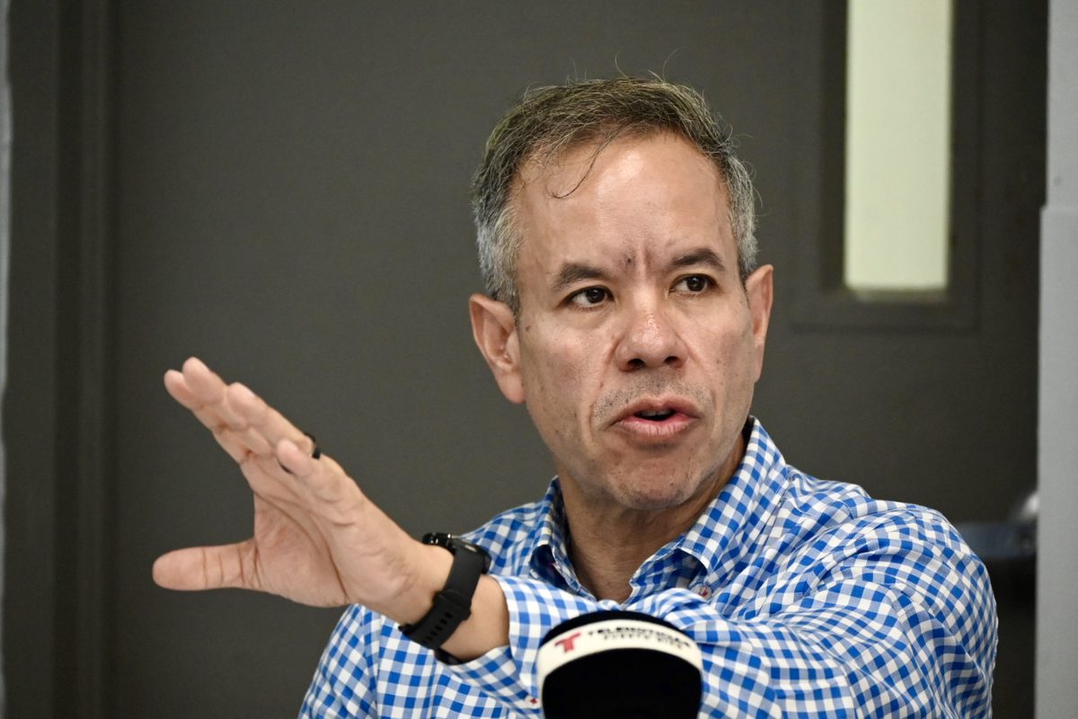 Alcalde de San Juan reclama investigar intervenciones migratorias federales