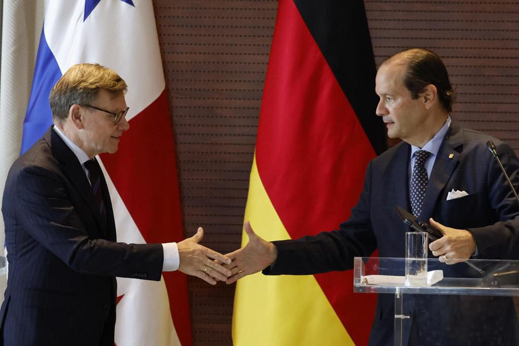 Panamá y Alemania apuestan por proteger las vías de navegación para asegurar el comercio