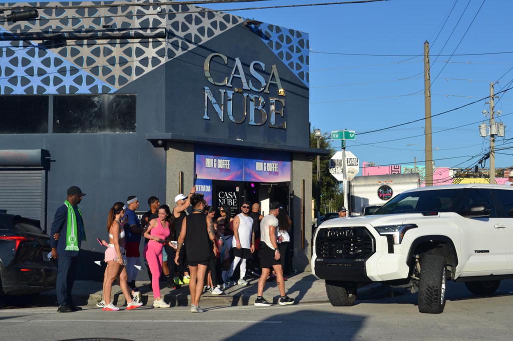 Las fiestas sin alcohol se popularizan en Miami y obligan a la hostelería a adaptarse