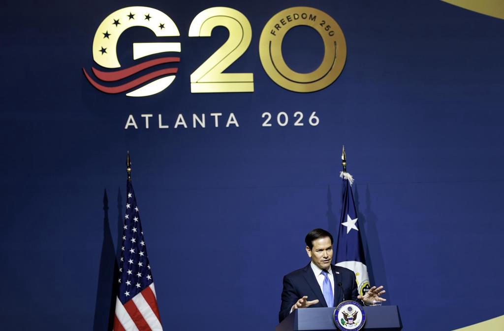 Marco Rubio niega que EE.UU. facilitara la salida de Brasil de Flávio Bolsonaro